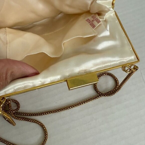 Vtg. Hand-Beaded White Evening Clutch Purse with Gold Chain Old Money Party 80s